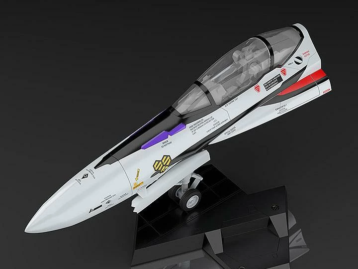 Macross Frontier PLAMAX VF-25F MF-51: Minimum Factory Fighter Nose 1/20 Scale Model Kit 3 Macross Frontier PLAMAX VF-25F MF-51: Minimum Factory Fighter Nose 1/20 Scale Model Kit