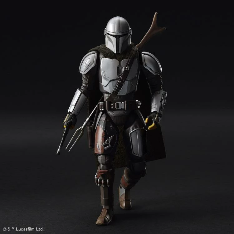 Bandai The Mandalorian (Beskar Armor) 1/12 Scale Model Kit 13 Bandai The Mandalorian (Beskar Armor) 1/12 Scale Model Kit - Image 11