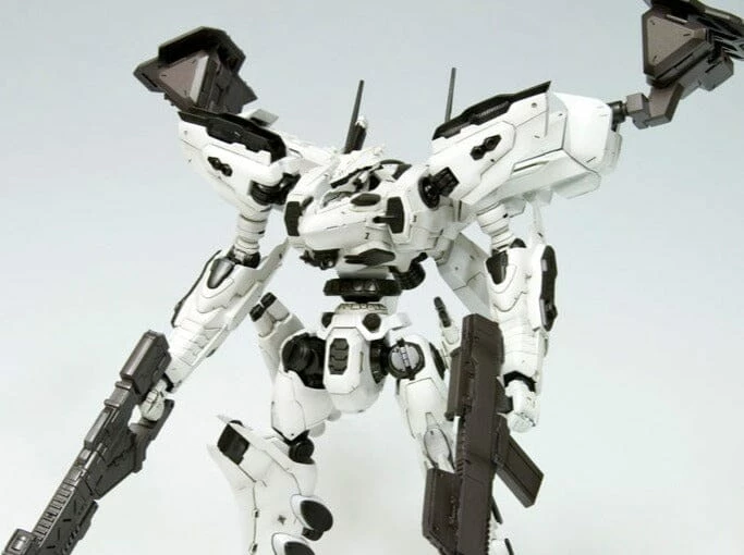 Armored Core LINEARK WHITE-GLINT Model Kit Set 3 Armored Core LINEARK WHITE-GLINT Model Kit Set
